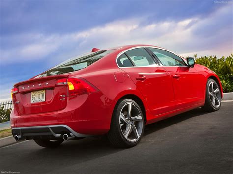 Volvo S60 R-Design (2011) - picture 29 of 58