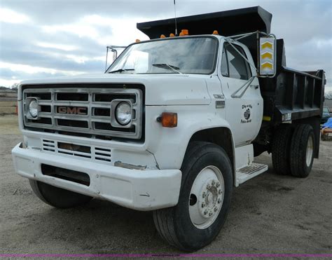 1978 GMC 6500 dump truck in Ellis, KS | Item L7305 sold | Purple Wave