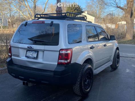 2008 Ford Escape with 16x8 Gear Off-Road Barricade and 235/75R16 ...