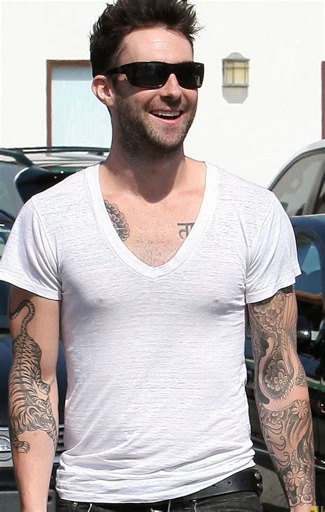 World Famous Celebrities: Adam Levine and Full Tattoos on his body