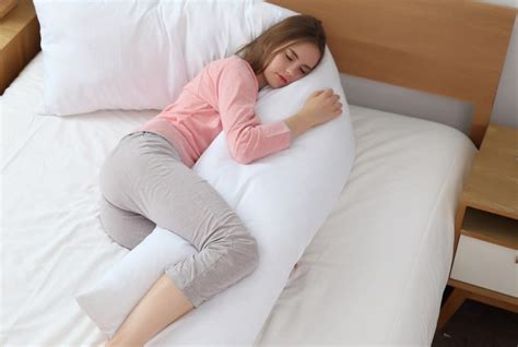 8 Best PIllows for Shoulder Pain (Spring 2023) – Reviews & Buying Guide