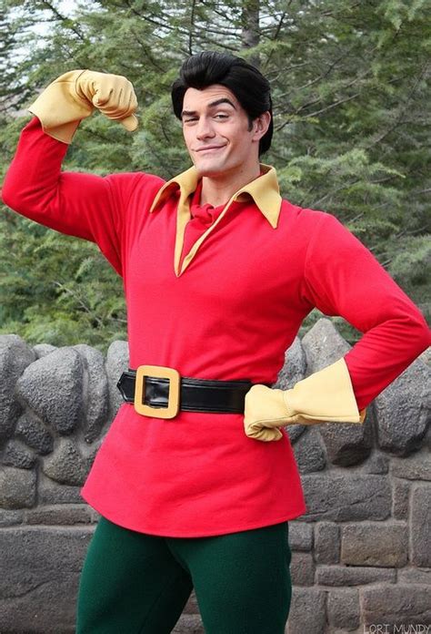 gaston costume - Google Search | Beauty and the beast costume, Beauty ...