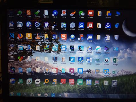 Desktop icons not showing names - Microsoft Community