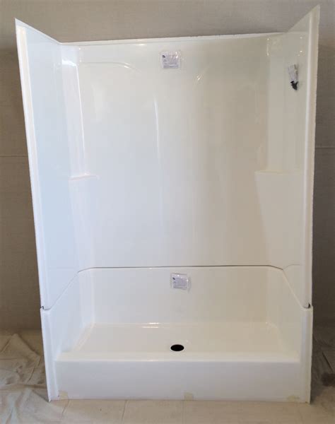 FIBERGLASS SHOWER BASE w/ SURROUND - Royal Durham Supply