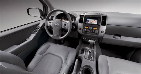 2019 Nissan Frontier Interiors | Nissan USA