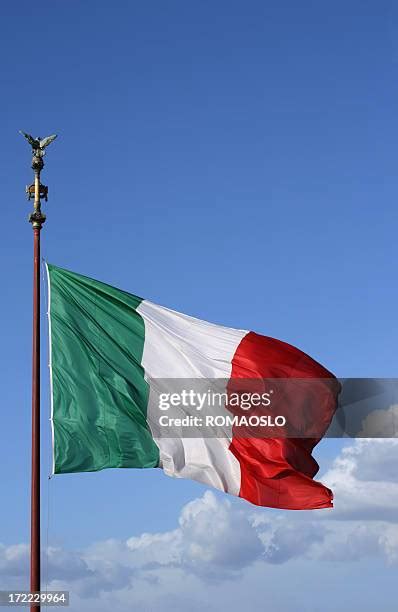 9,272 Colors Of Italian Flag Stock Photos, High-Res Pictures, and ...