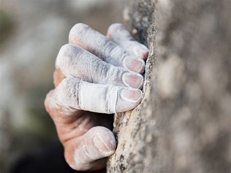 Rock climbing Hand with chalk - Pavilions