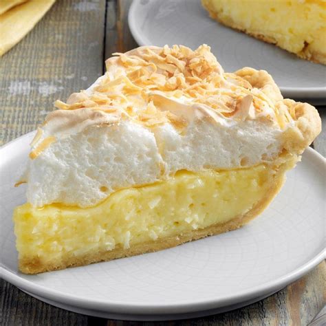 Favorite Coconut Meringue Pie Recipe: How to Make It