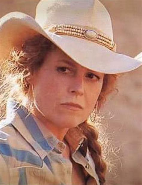 The Warden (Louise Walker) - Holes Wiki