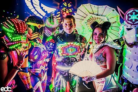 Peep the Best Headliner Outfits From EDC Las Vegas 2017 | Insomniac