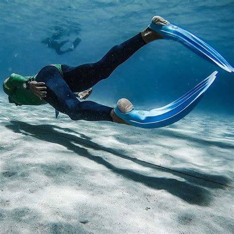 Freediving records are absolutely insane: -Static apnea (longest time ...