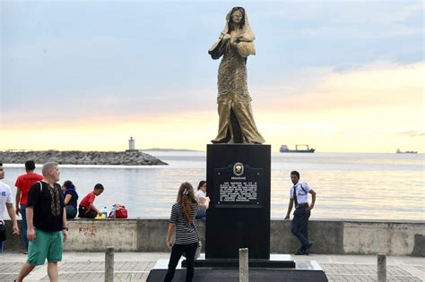 Comfort woman statue in Manila removed