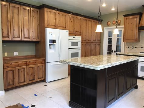 Cabinet Refinishing Service | WoodWorks Refurbishing | Northern Utah