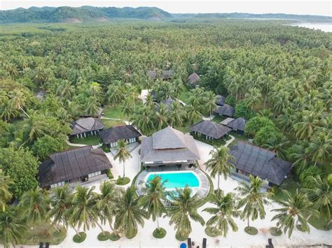 15 BEST Resorts in Siargao: Experience the island life - Tara Lets Anywhere