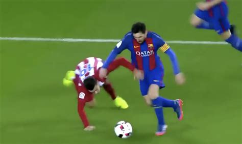 Messi Dribbling Highlights 2017