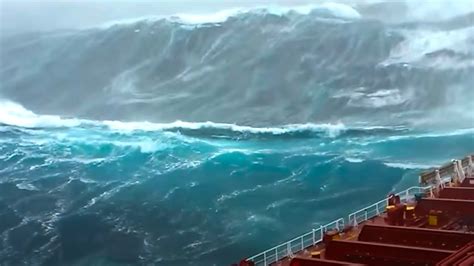 Biggest Waves Ever Recorded On Camera - YouTube