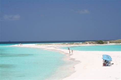 Enjoy Los Roques. Among Top 5 Best beaches in the Caribbean