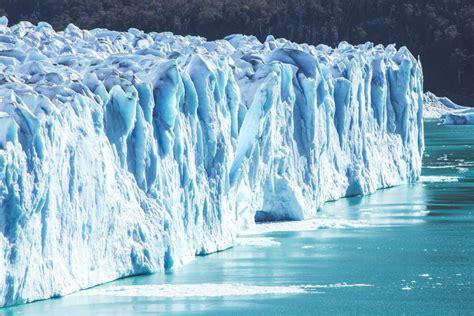 El Calafate & Perito Moreno Glacier: all you need to know - Tales From ...