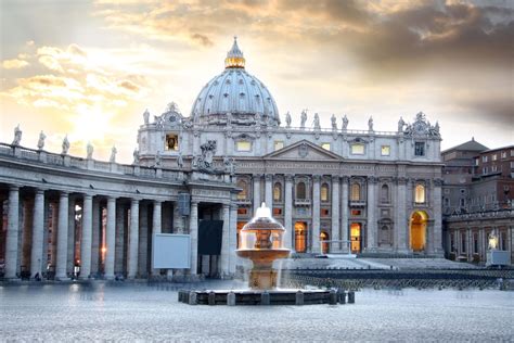 St. Peter's Basilica, Vatican, The Christmas Headquarters in the World ...