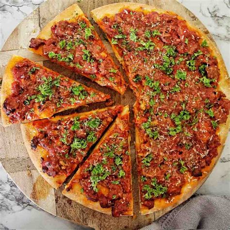 Bolognese Pizza - Sweet Caramel Sunday