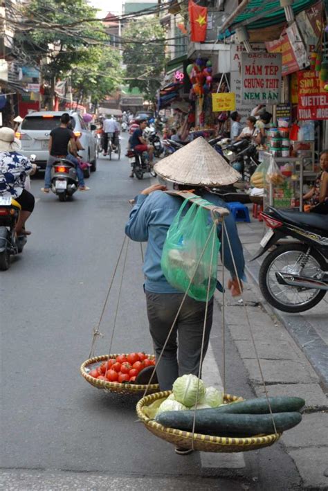 Hanoi - Little Vietnam Tours