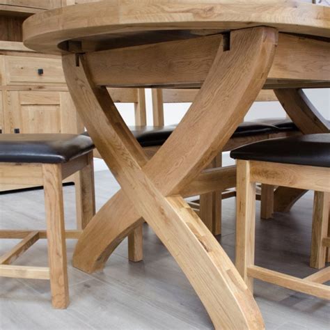 Melford Solid Oak Oval X Leg Extending Dining Table | Edmunds & Clarke