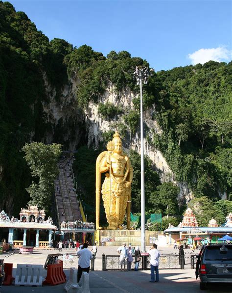 The Batu Caves Travel Attractions, Facts & History