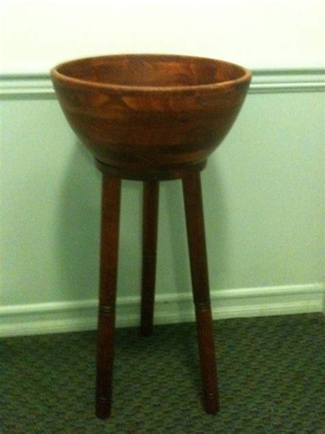 Large wood bowl / Salad bowl with stand