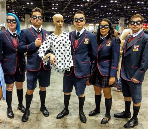 Woman Men 6 PCS The Umbrella Academy Number Five Cosplay Costume ...