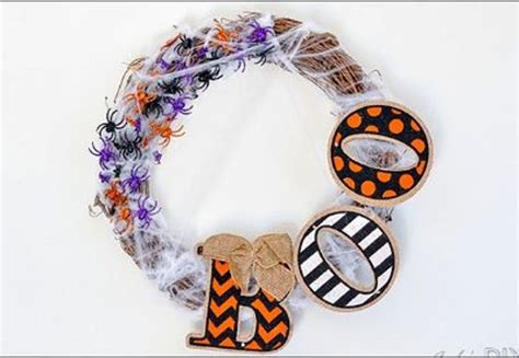 28 Best Halloween Wreaths to Make - FeltMagnet