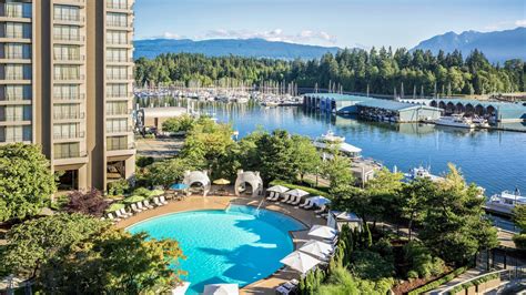 Best Vancouver Waterfront Hotels and Accommodations 2024