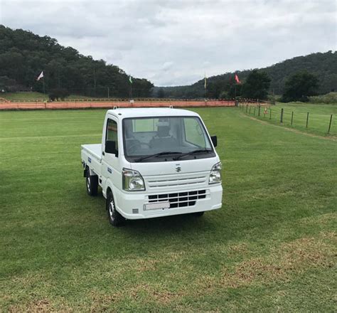 Review Suzuki Carry 2023: A Comprehensive Look at Its Performance and ...