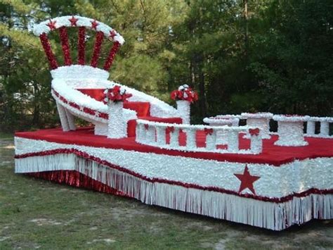 Simple flat float Christmas Float Ideas, Christmas Parade Floats, 4th ...