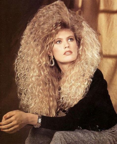 15 Gigantic Hairdos From The 1980's | 80s big hair, Teased hair, Big hair