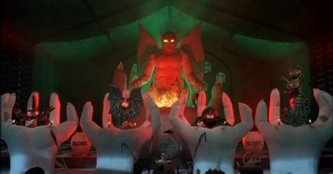 The 25 Best Psychedelic Horror Movies, Ranked by MovieWeb