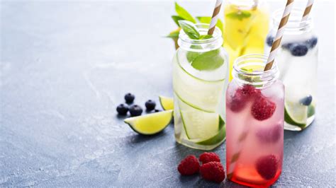 5 tasty summer drinks to stay hydrated | HealthShots