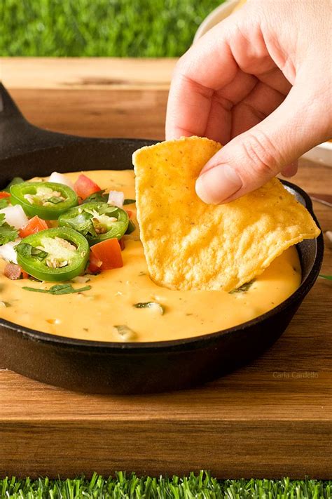 Small Batch Queso (Nacho Cheese Dip) - Homemade In The Kitchen