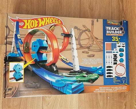 Giveaway - Hot Wheels Track Builder System - Someone's Mum