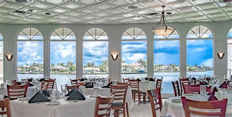 10 Best Restaurants in Naples, Florida