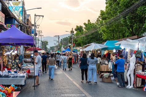 Night Market Chiang Mai: 2 Best Weekend Markets You Can’t Miss