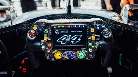 F1 Steering Wheel: How Does Lewis Hamilton's Formula 1 Steering Wheel ...