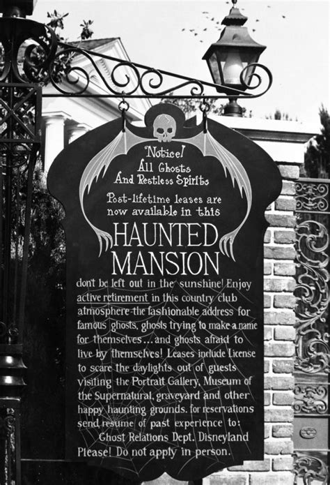 Today in Disney History: Haunted Mansion Opened at Disneyland Park in ...