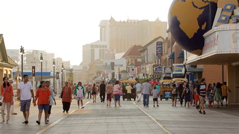 Atlantic City Boardwalk, Atlantic City Vacation Rentals: house rentals ...