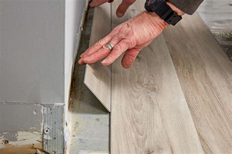 How To Cut Vinyl Plank Flooring - Tutorial Pics