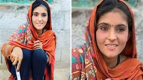 Pakistani roti-making girl flashes million-dollar smile as she cooks ...