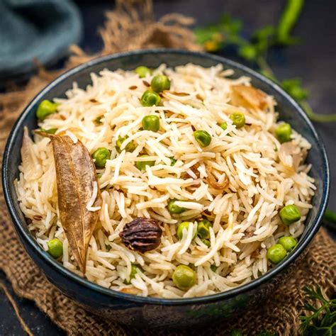 Peas Pulao Recipe (Matar Pulao) Step by Step + Video - Whiskaffair