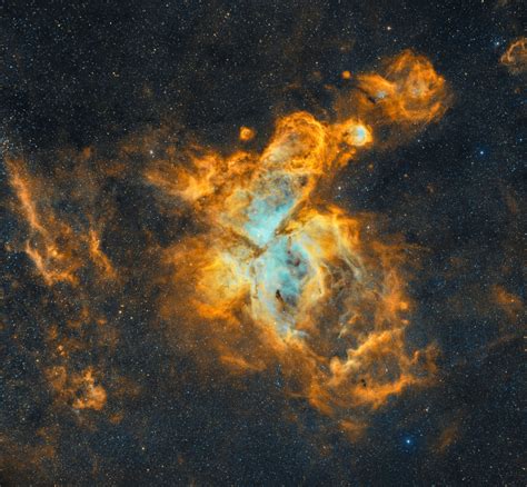 The Carina Nebula | Telescope Live