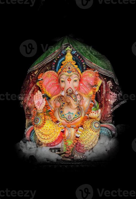 ganesha statue isolated on black background 21631300 Stock Photo at ...