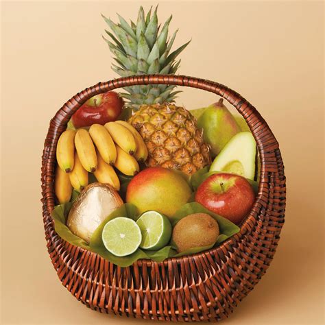 9-Month Presidential Gift Basket Fruit Club | Harry & David