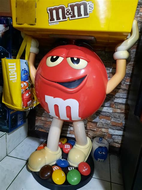 M&m's Collectibles Statue, Candy Dispenser, Hobbies & Toys, Memorabilia ...